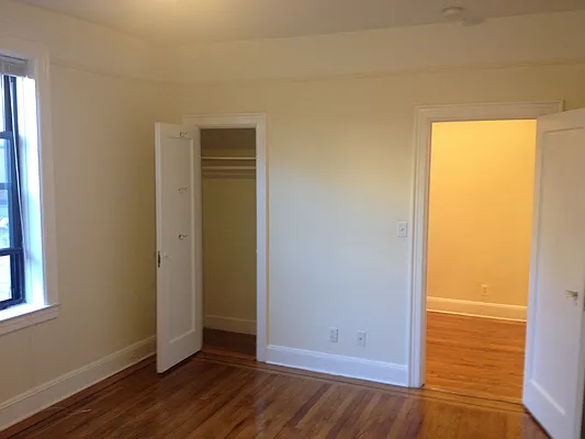 Rented by Metroline Realty | media 58