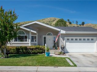 20047 Crestview Dr, Santa Clarita, CA 91351