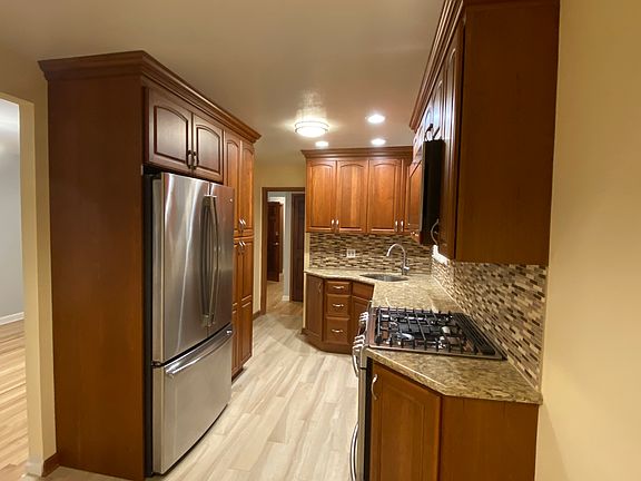 5th image of 32-68 37th St #1