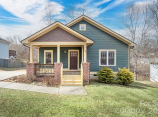 104 Estelle Park Dr, Asheville, NC 28806