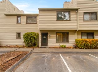 1 Horizon Dr APT 2, Norwalk, CT 06854