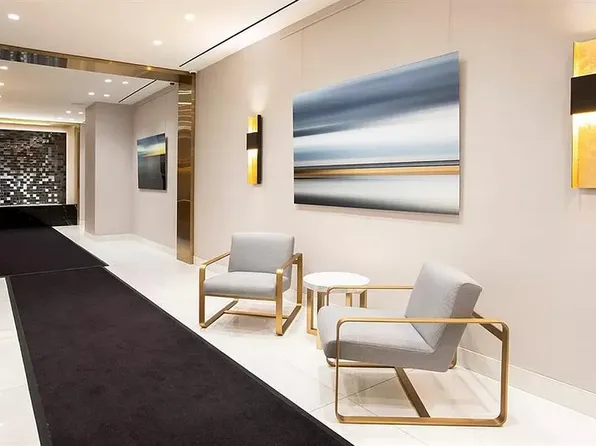 150 W 51st St APT 917, New York, NY 10019