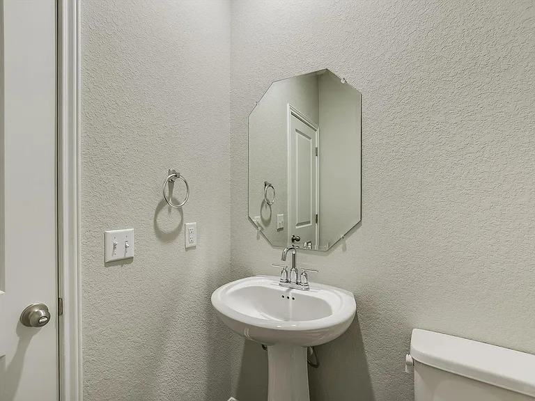 212 Prairie Song Ln — Photo 17