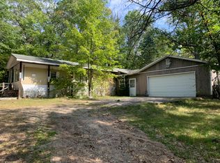 13845 Gibraltar Trl, Johannesburg, MI 49751