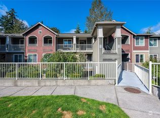 15302 40th Ave W #2-203, Lynnwood, WA