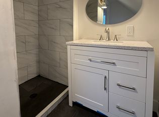 27 Meadow St #2, Rutland, VT 05701