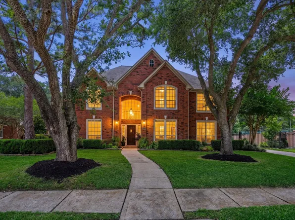 3302 S Lake Village Dr, Katy, TX 77450
