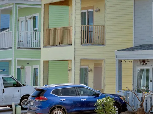 121 Las Joyas Blvd, Port Isabel, TX 78578