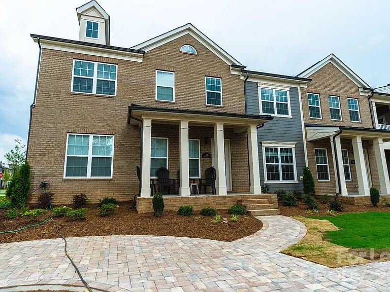 15004 Clear Sky Ln — Photo 2