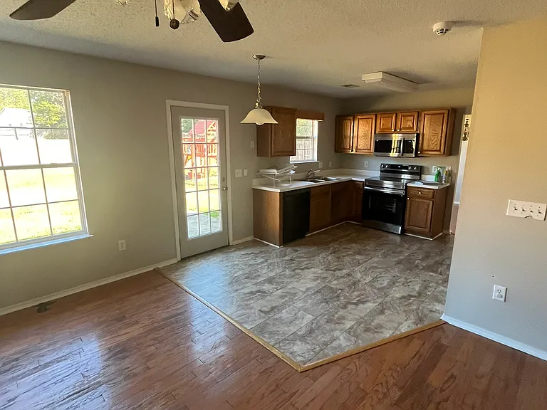 403 Tripmont Ct — Photo 13