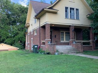 1916 S Saint Marys St, Sioux City, IA 51106