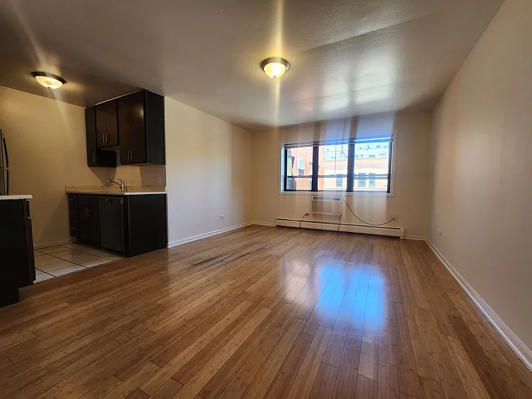 1111 W. Hollywood Ave — Photo 8
