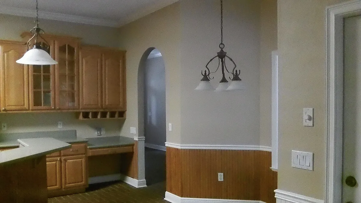 Building Photo - 2414 SW 98th Dr