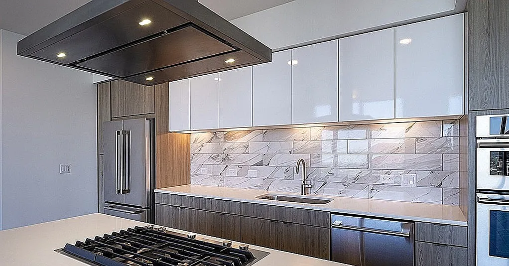 2 bed, 2.0 bath, 1400 sqft, $4,000 — Photo 3