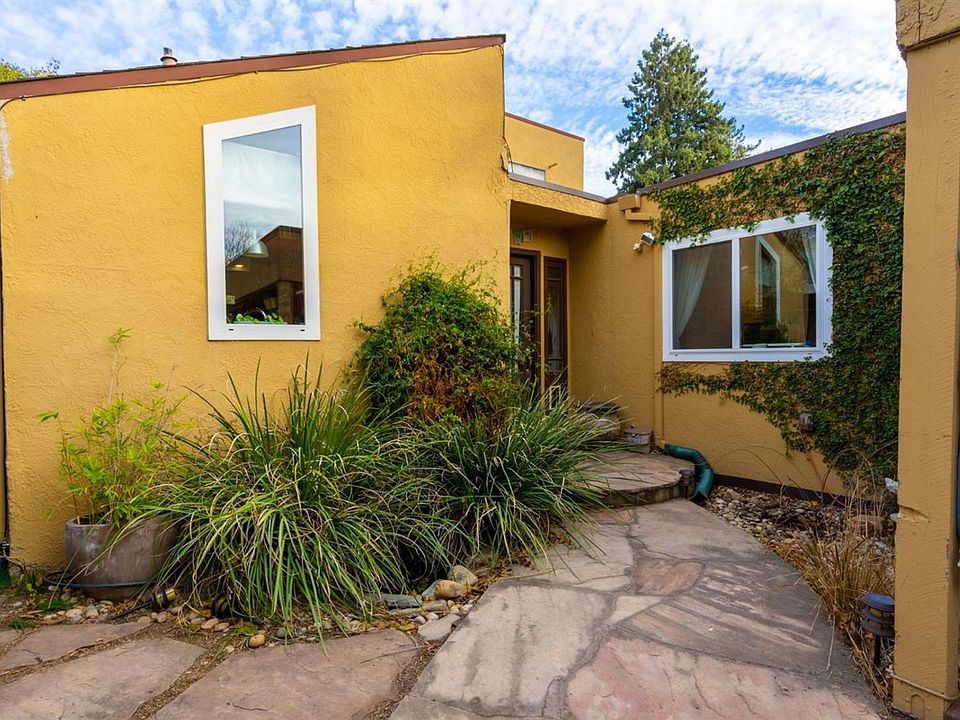 1st image of 2110-2112 Camino Ct
