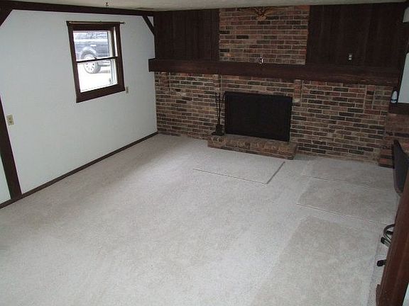 5th image of 6140 Maplewood Dr