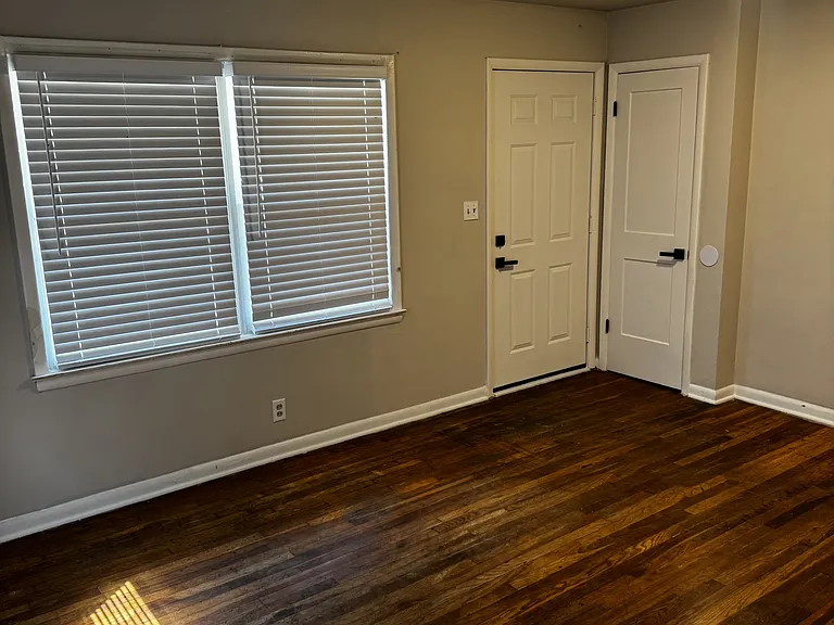 713 Hanford St #713 — Photo 2