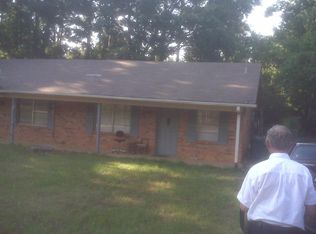 505 Crystal Dr #B, Longview, TX 75604