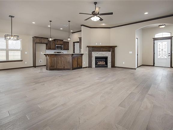 5th image of 5117 SW 122nd Ter
