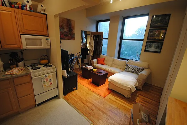 Rented by Bold New York | media 15