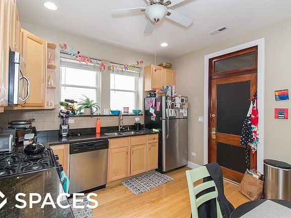 3rd image of 3657 N Janssen Ave #Two_e