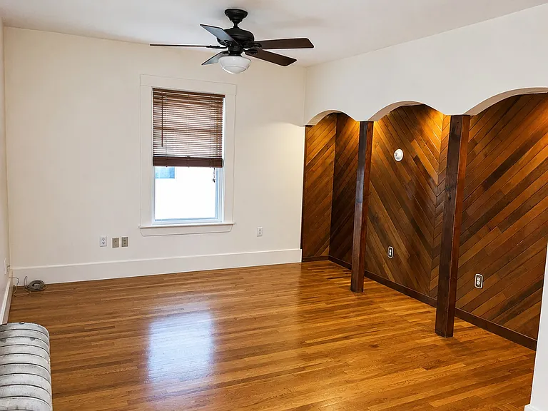 98 Boston Ave #2 — Photo 2