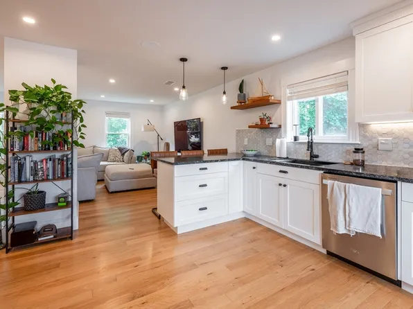 5 Ord Street Ct, Salem, MA 01970