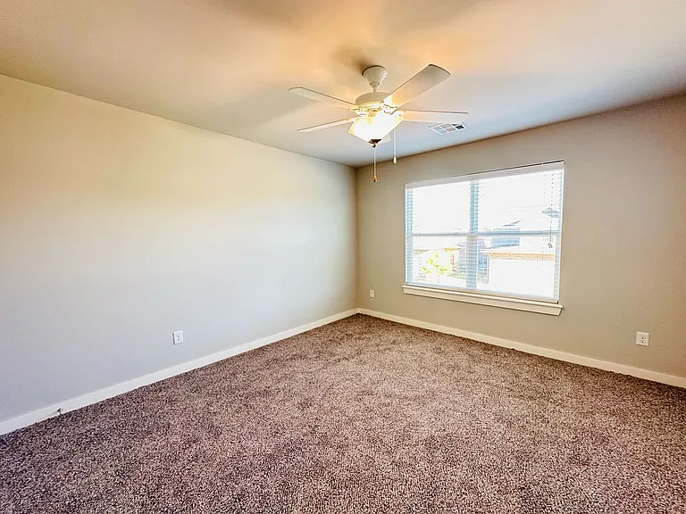 2116 Camino Del Plaza Ln — Photo 32
