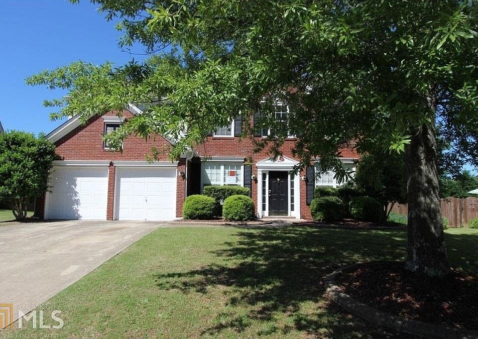 1st image of 204 Mayaca Ct