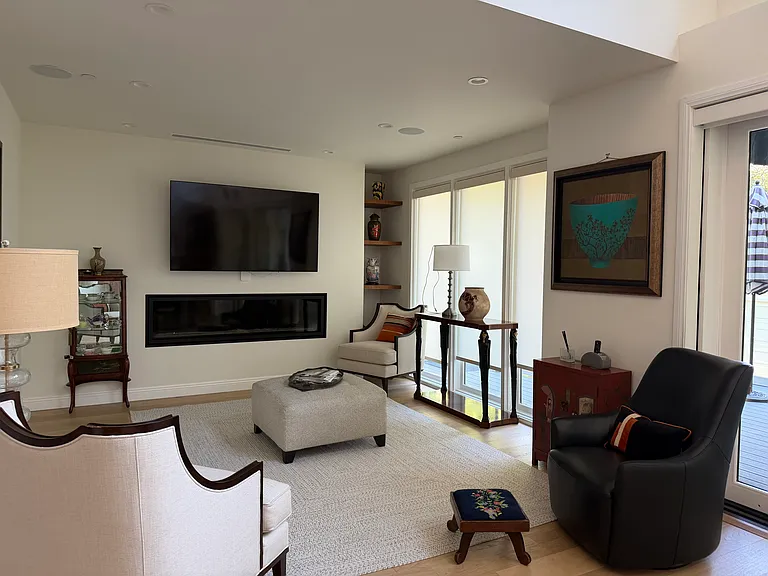 1376 Ridge Way — Photo 21