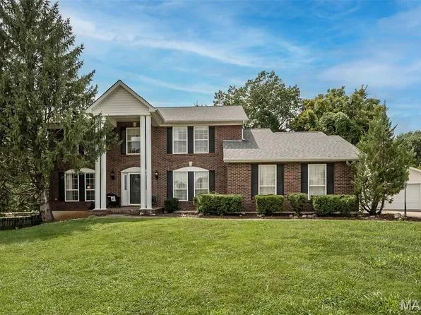 14 Ludwigs Oak Ct, Saint Charles, MO 63303