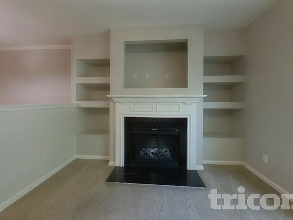 2nd image of 4872 Sierra Way
