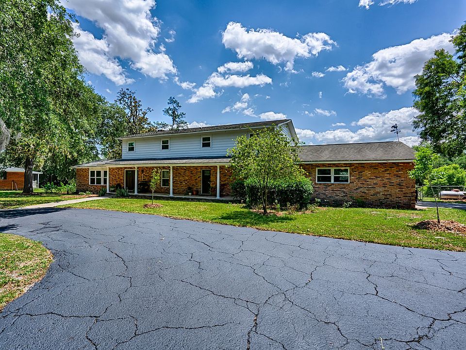 1st image of 3021 SW 70th Ln