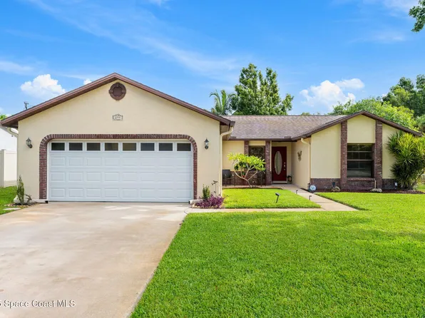 299 Cinnamon Lake Cir, Melbourne, FL 32901