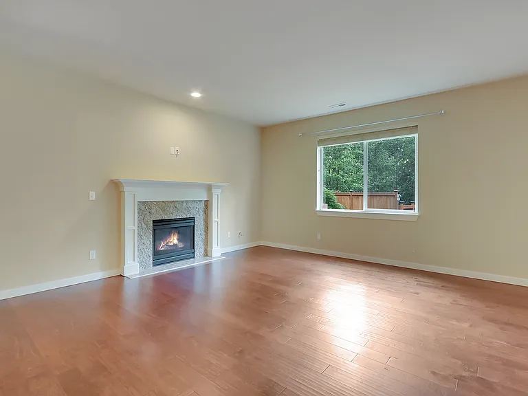 1418 34th St SE — Photo 8