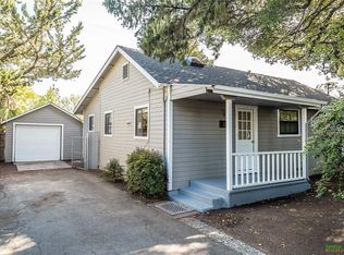 216 Earle St, Santa Rosa, CA 95407