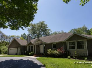 8868 Oneal Woods Ct SE, Alto, MI 49302