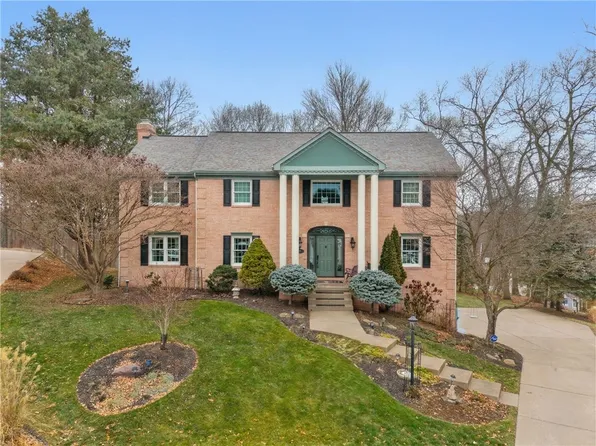 520 Colony Ct, Gibsonia, PA 15044