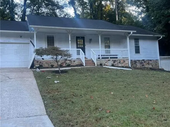 265 Barrington Dr E, Roswell, GA 30076