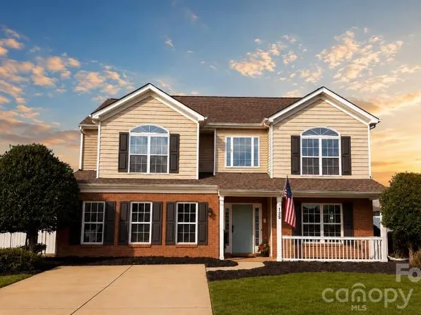 125 Mallory Tai Dr, Lincolnton, NC 28092
