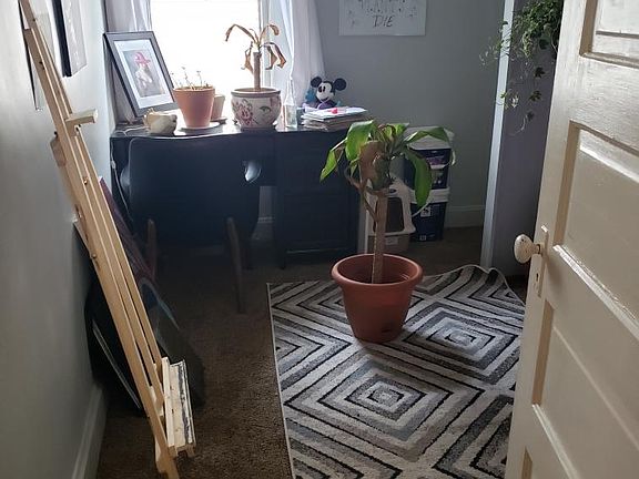 4th image of 1062 Elizabeth Ave NW