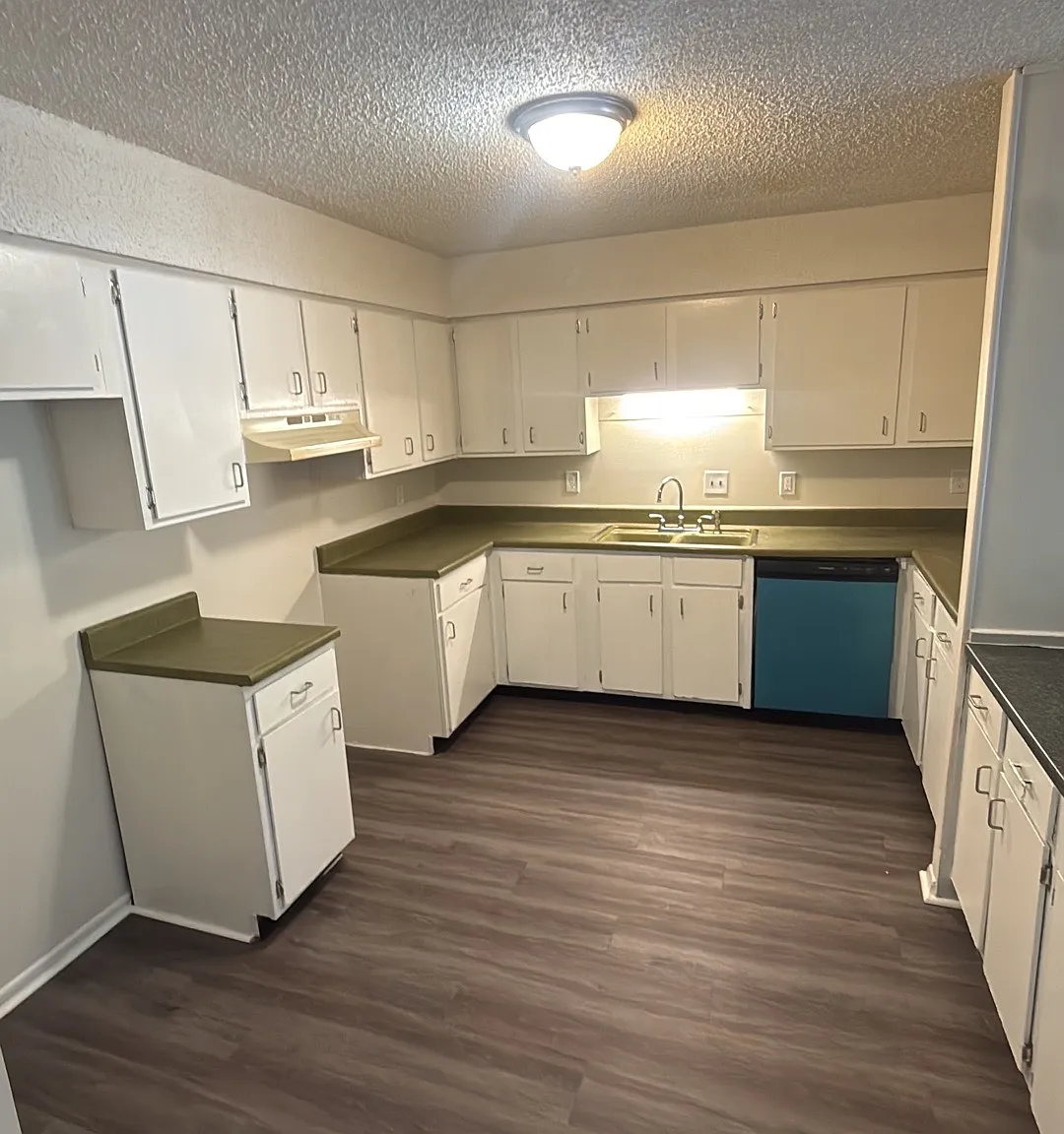 1083 Harold Drive - 1 — Photo 1