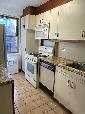 Rented by Living New York | media 7