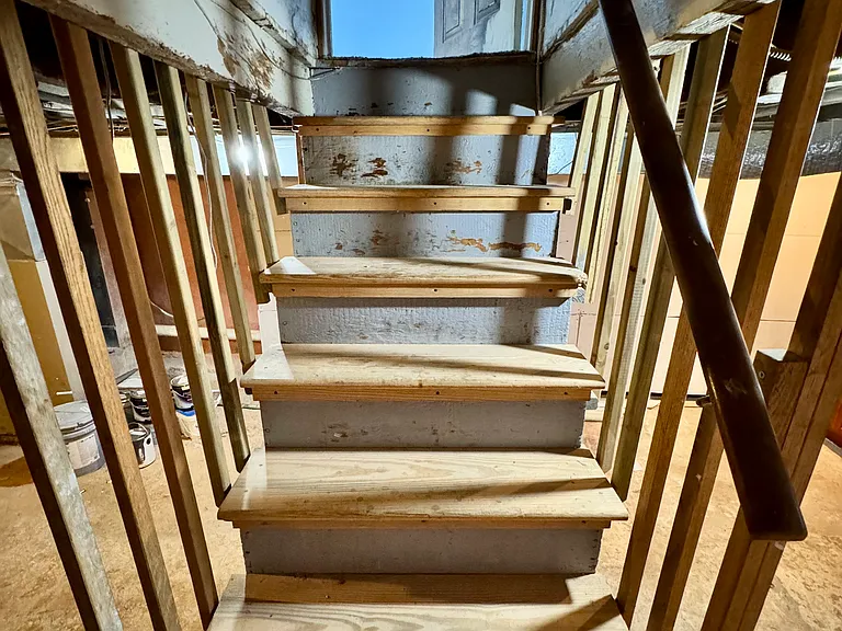 1016 Hill St — Photo 26