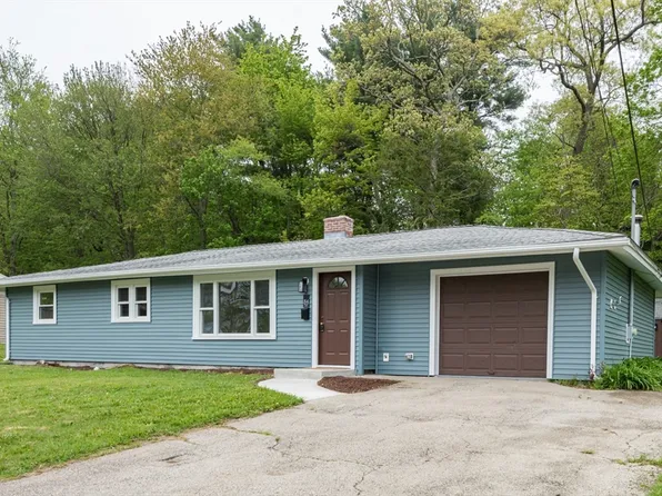 84 Poole Cir, Holbrook, MA 02343