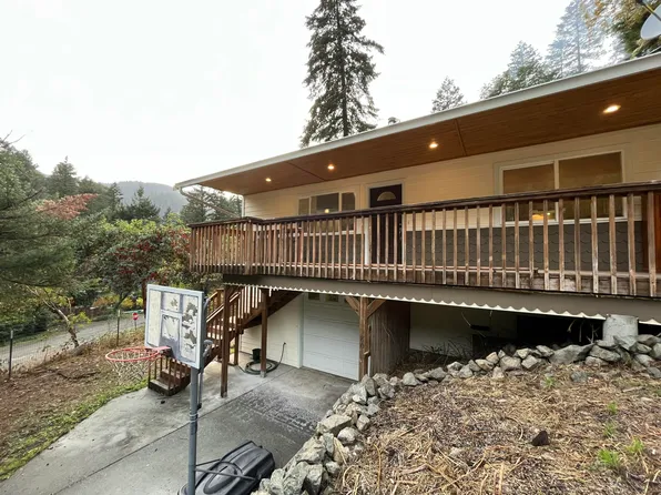 50 Flame Tree Rd, Burnt Ranch, CA 95527