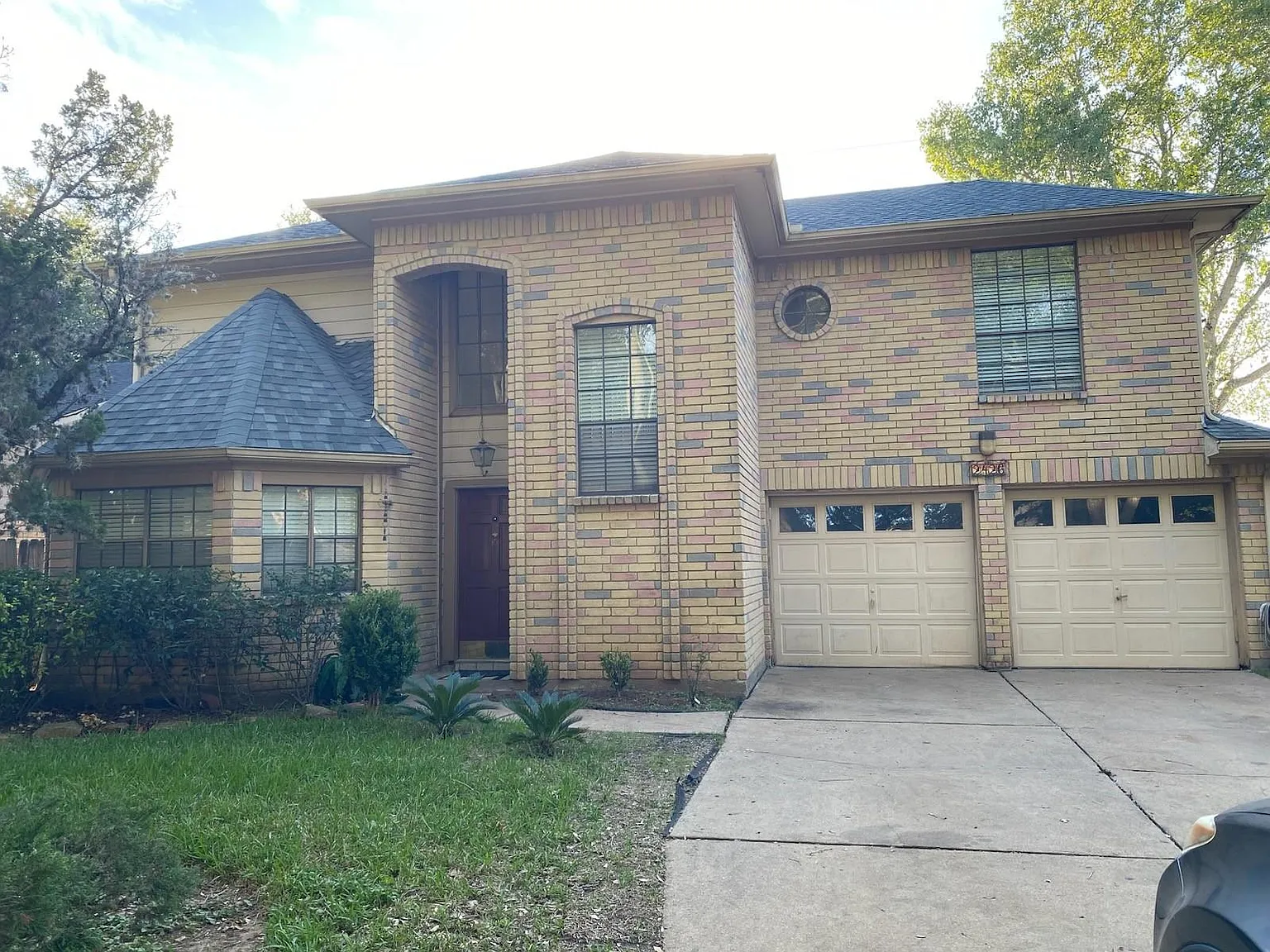 3 bed, 2.5 bath, 2150 sqft, $2,295 — Photo 1