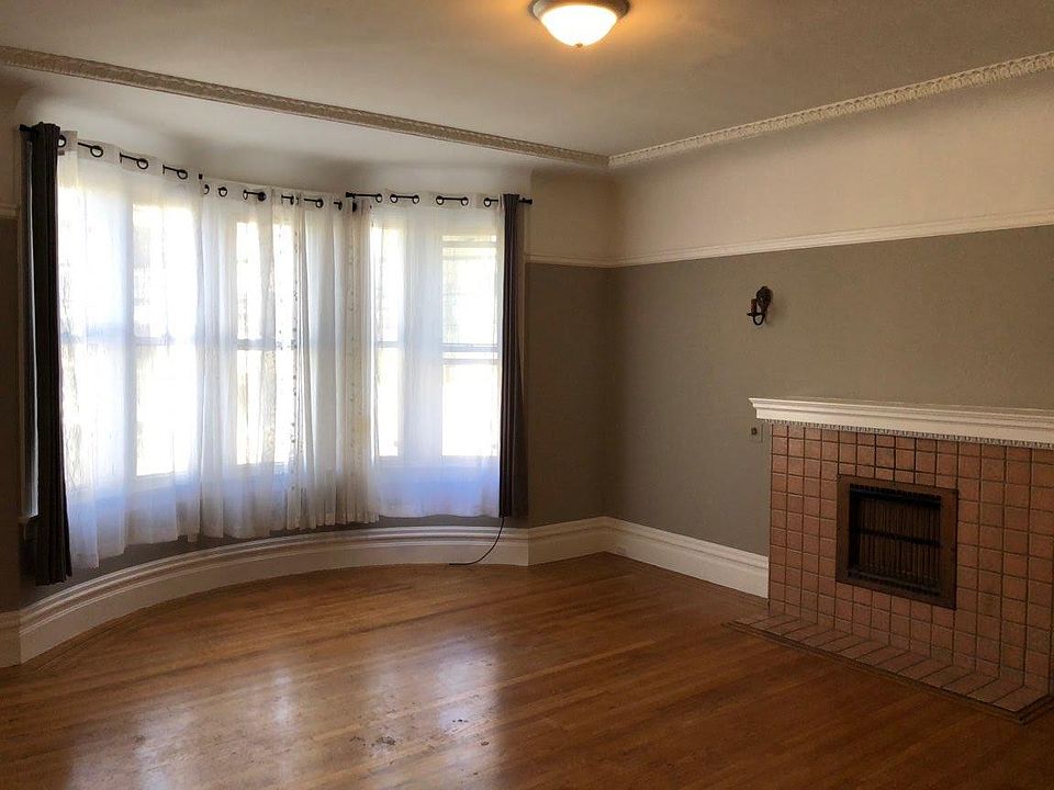1st image of 2129 Jones St