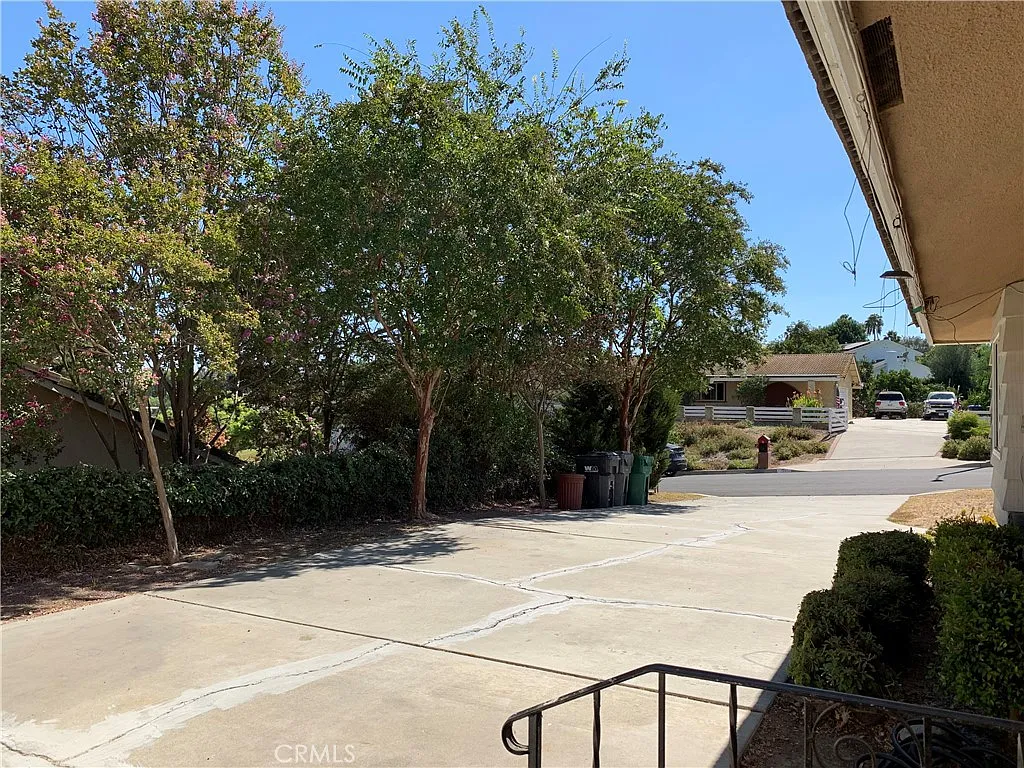 3 bed, 2776 sqft, $3,800 — Photo 4