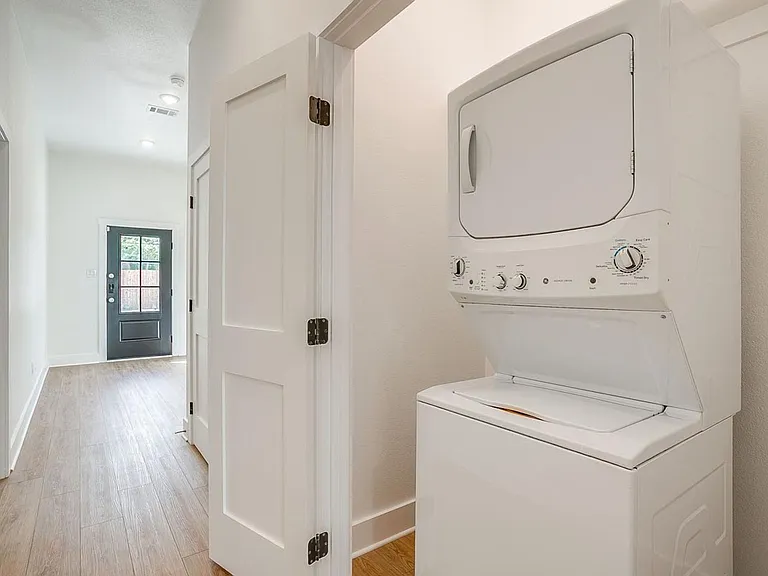 2333 Benbrook Blvd — Photo 12